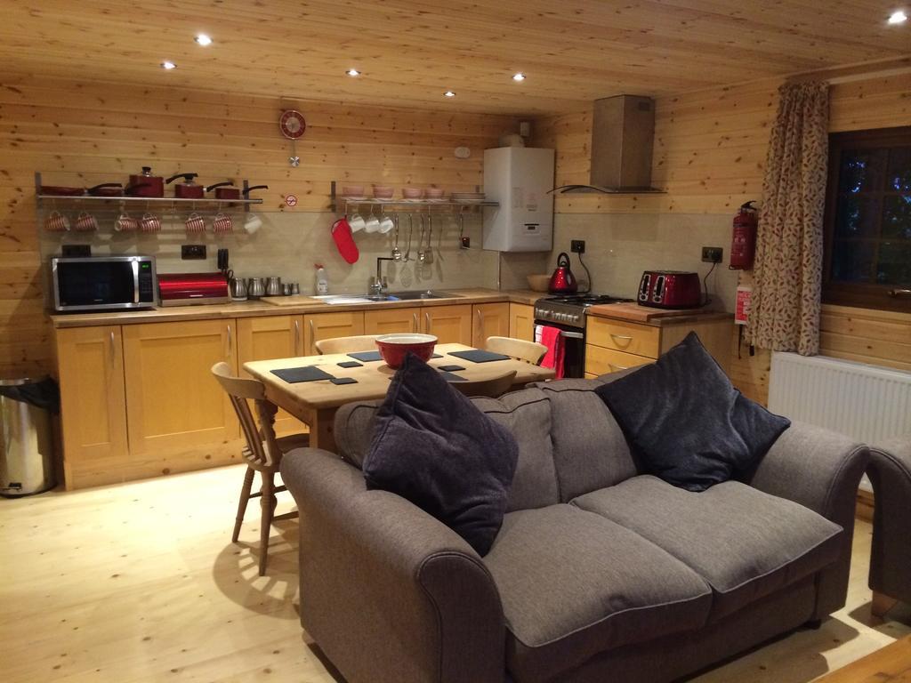 Orme View Lodges Llandegai Room photo