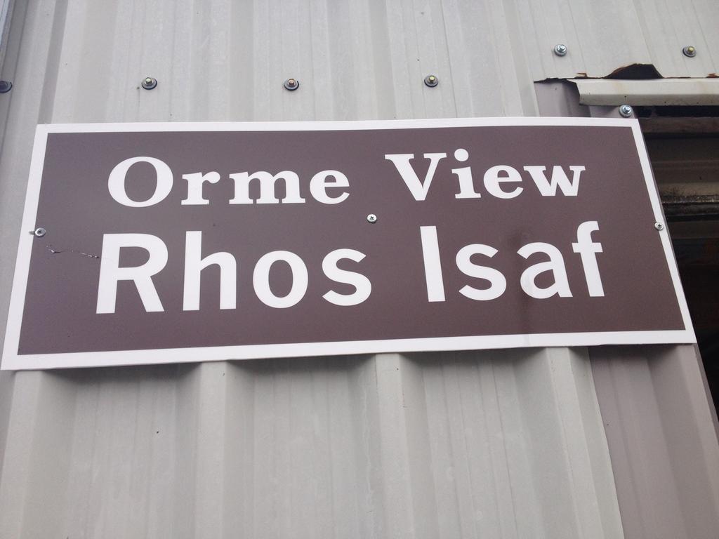 Orme View Lodges Llandegai Exterior photo