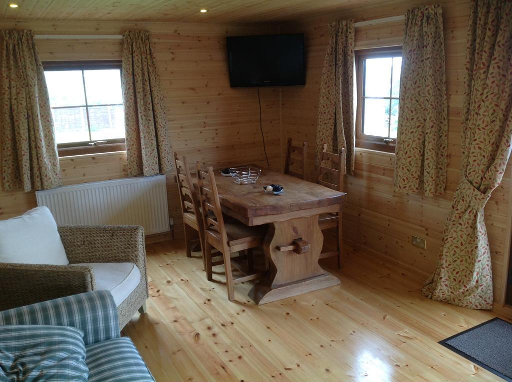 Orme View Lodges Llandegai Room photo