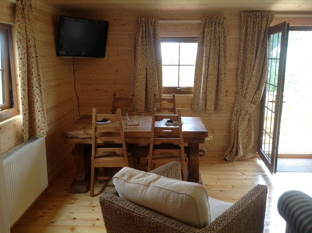 Orme View Lodges Llandegai Room photo