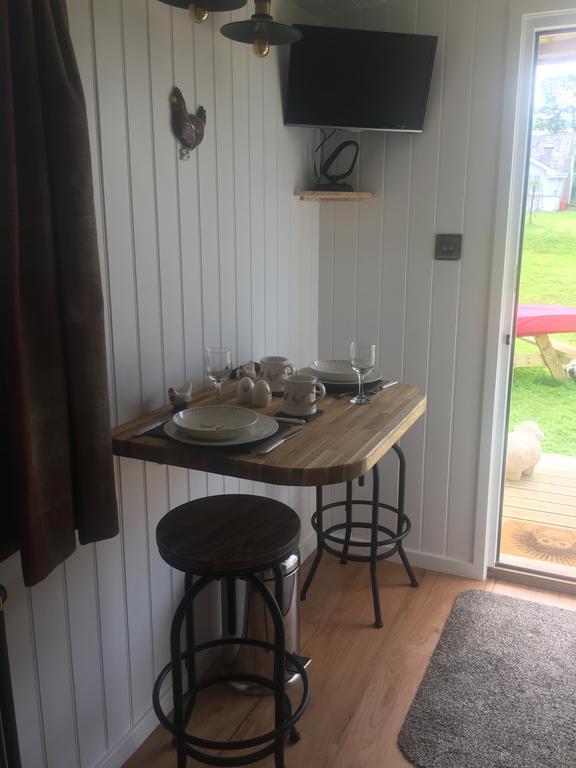 Orme View Lodges Llandegai Exterior photo