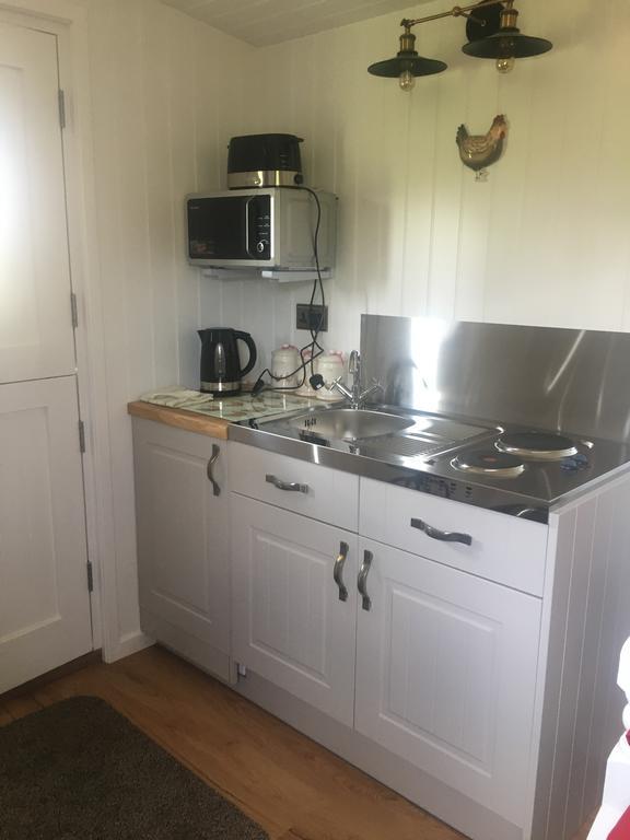 Orme View Lodges Llandegai Exterior photo